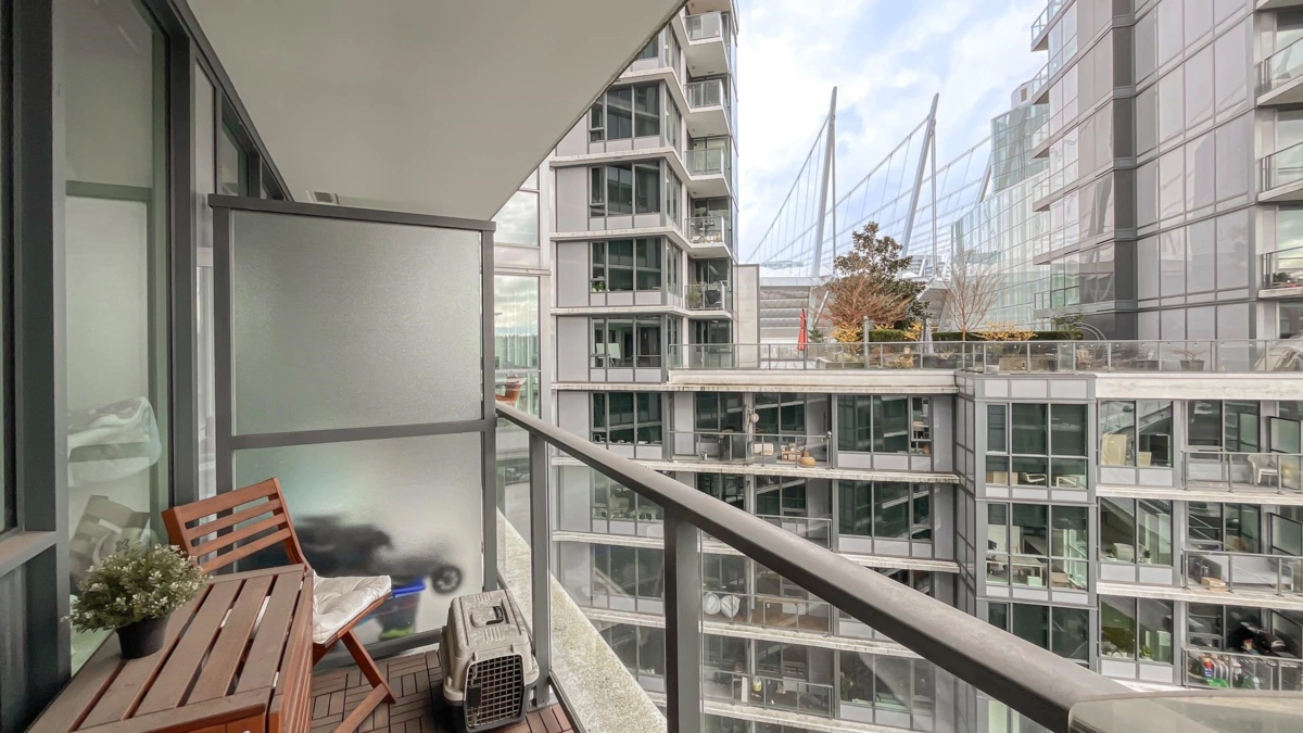 Entry Foyer Photo of 1205 68 Smithe Street, Vancouver, BC