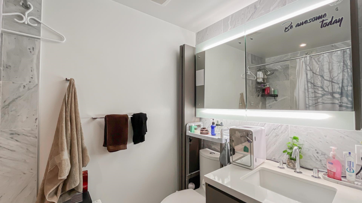 Loft / Bonus Room Photo of 1205 68 Smithe Street, Vancouver, BC