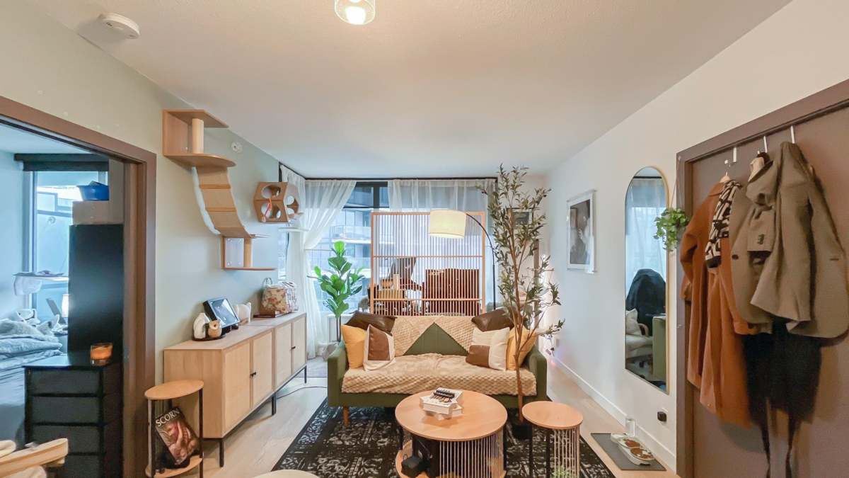 Primary Bedroom Photo of 1205 68 Smithe Street, Vancouver, BC