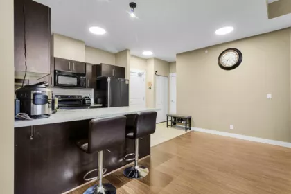 Primary Bedroom Photo of 410 33546 Holland Avenue, Abbotsford, BC