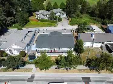 15827 96 Avenue, Surrey, BC, Surrey — Duplex for sale