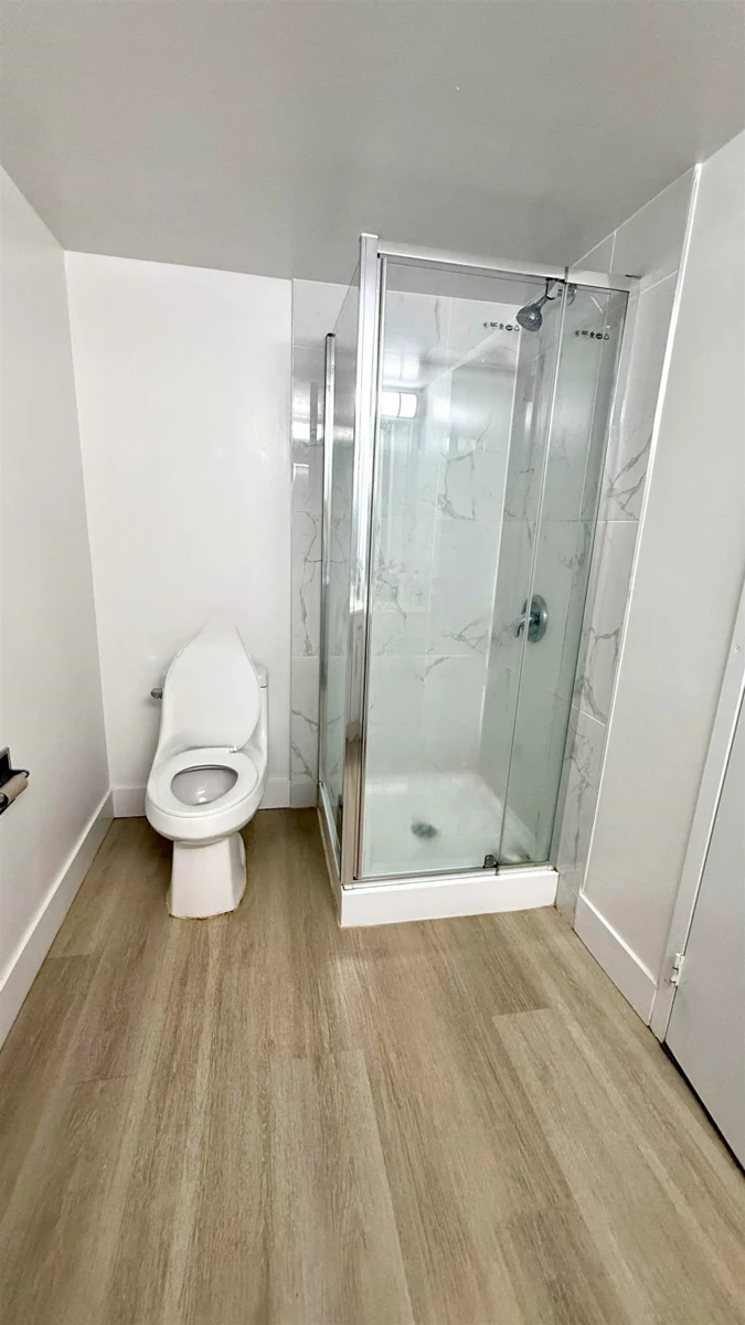 Walk-In Closet Photo of 101 7131 133a Street, Surrey, BC