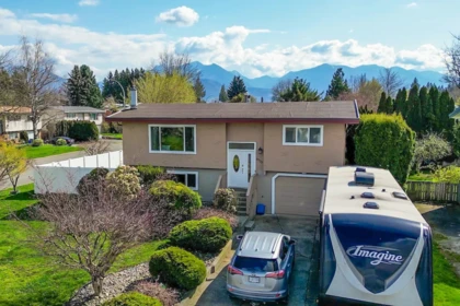 8735 Cornwall Crescent, Chilliwack, BC, Chilliwack — Single Family Residence for sale