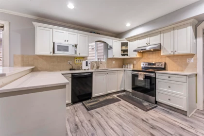 17381 64 Avenue, Surrey, BC, Surrey — Single Family Residence for sale