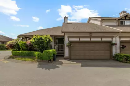 11 20222 96 Avenue, Langley, BC, Langley — Townhouse for sale