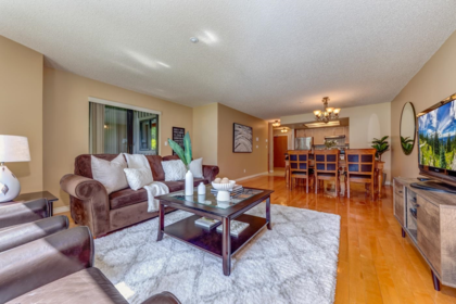 212 3317 Ptarmigan Place, Whistler, BC, Whistler — Apartment/Condo for sale