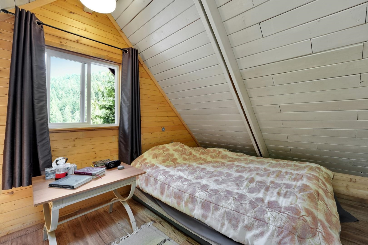 Basement Recreation Room Photo of BLK C DL 2604 Long Island, Harrison Hot Springs, BC