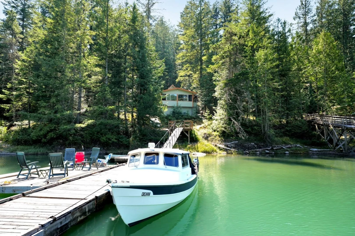 Exterior Front Photo of BLK C DL 2604 Long Island, Harrison Hot Springs, BC