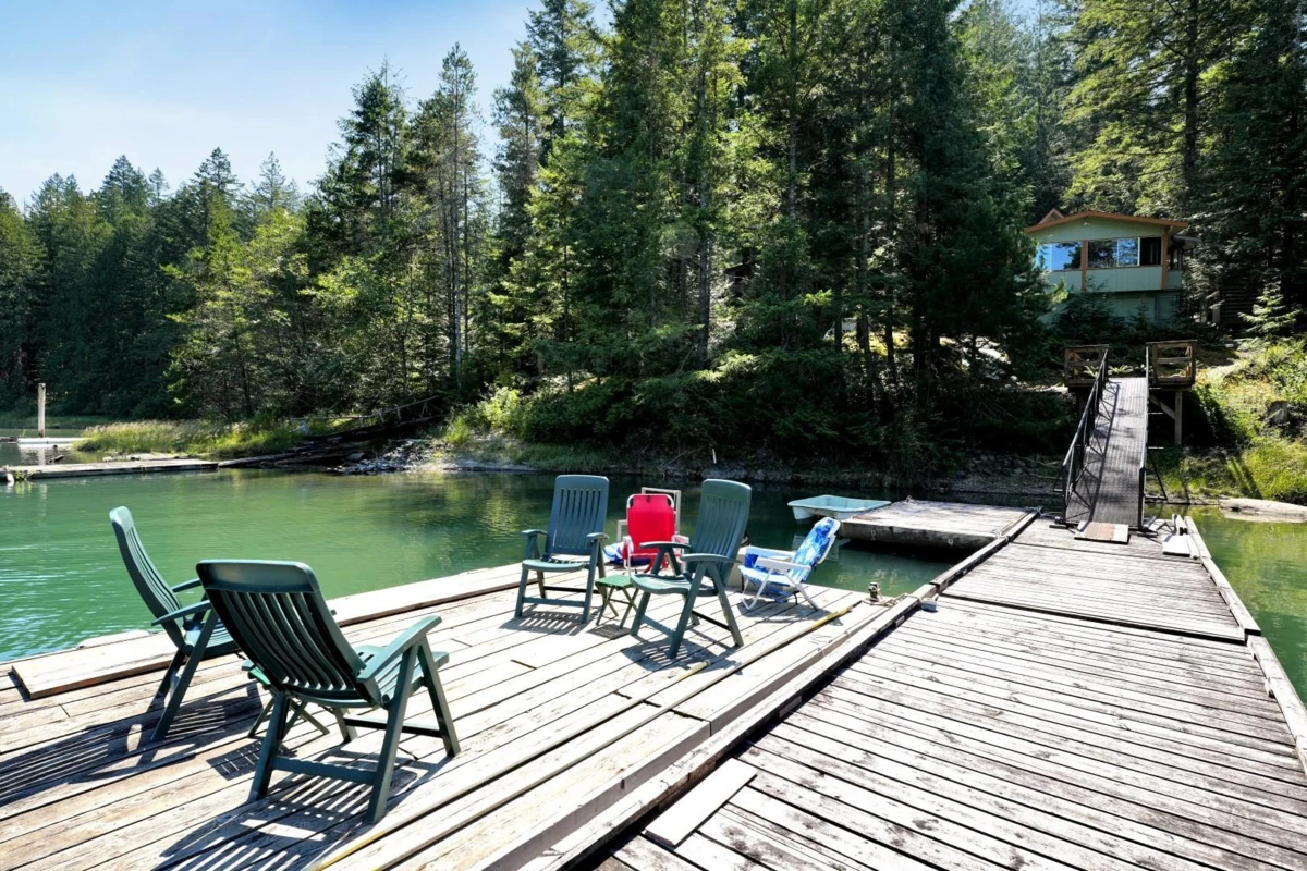 Kitchen Photo of BLK C DL 2604 Long Island, Harrison Hot Springs, BC