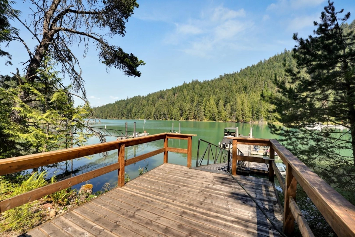 Neighborhood Park Photo Near BLK C DL 2604 Long Island, Harrison Hot Springs, BC