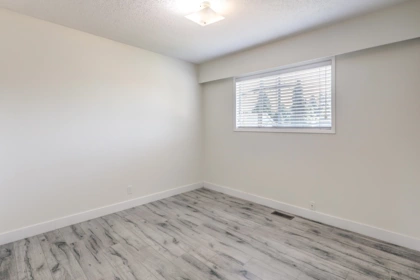 Breakfast Nook Photo of 35085 Mcewen Avenue, Mission, BC