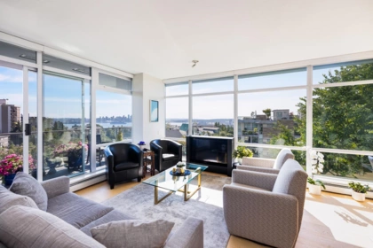 403 1320 Chesterfield Avenue, North Vancouver, BC, North Vancouver — Apartment/Condo for sale