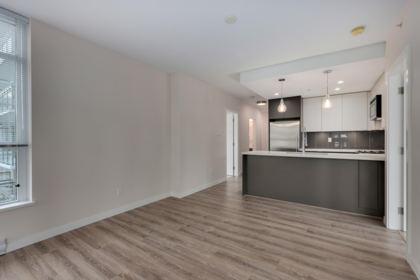 511 711 Breslay Street, Coquitlam, BC, Coquitlam — Apartment/Condo for sale