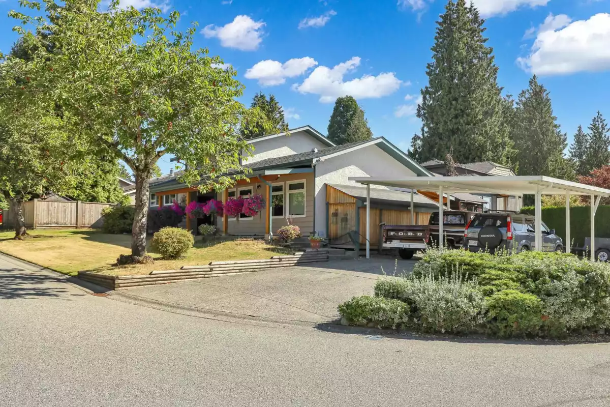 Exterior Front Photo of 6306 195 Street, Surrey, BC