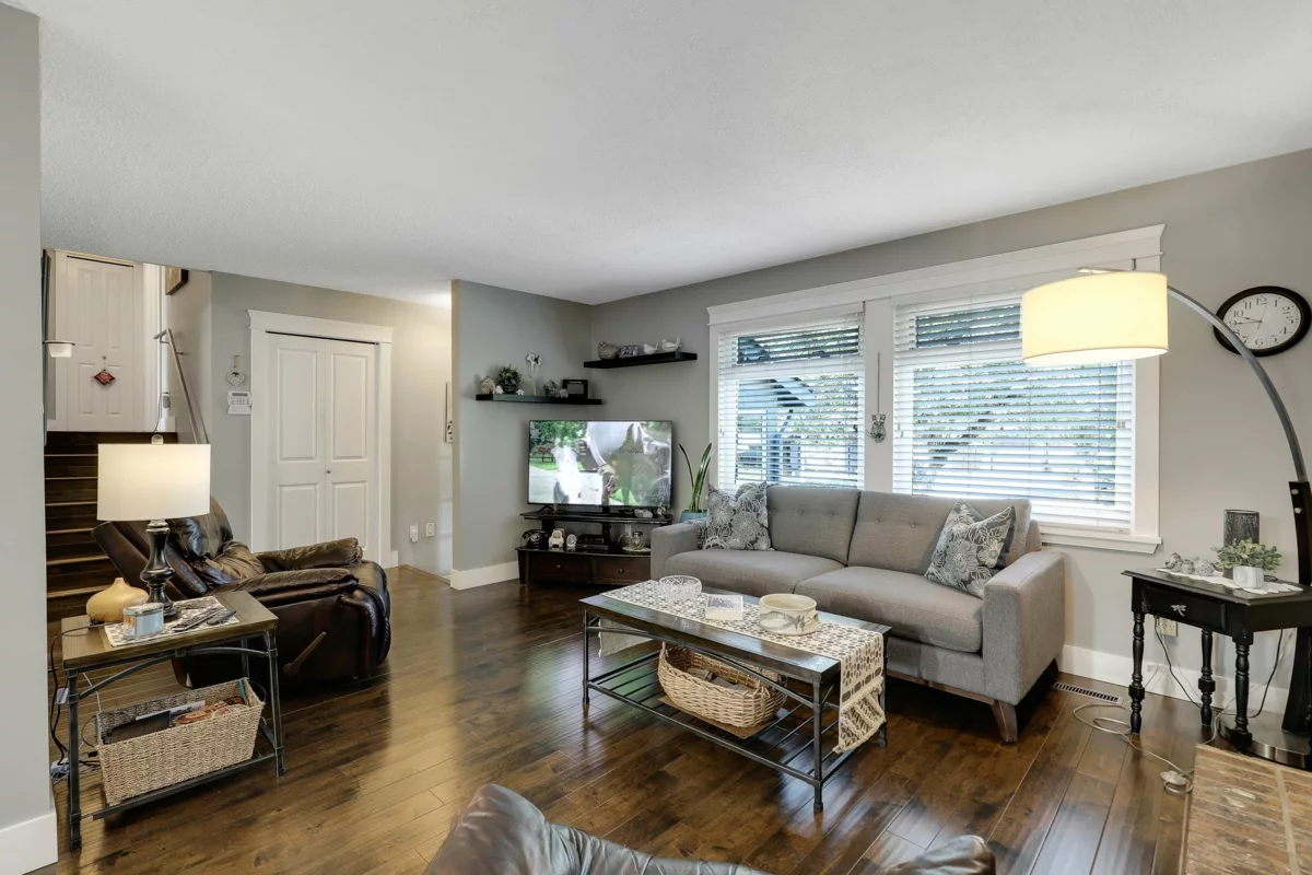 Family Room Photo of 6306 195 Street, Surrey, BC