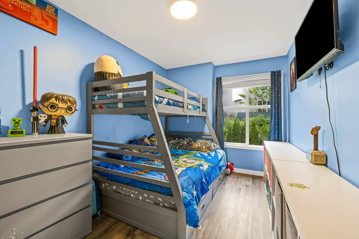 Guest Bathroom Photo of 48 46906 Russell Road, Chilliwack, BC