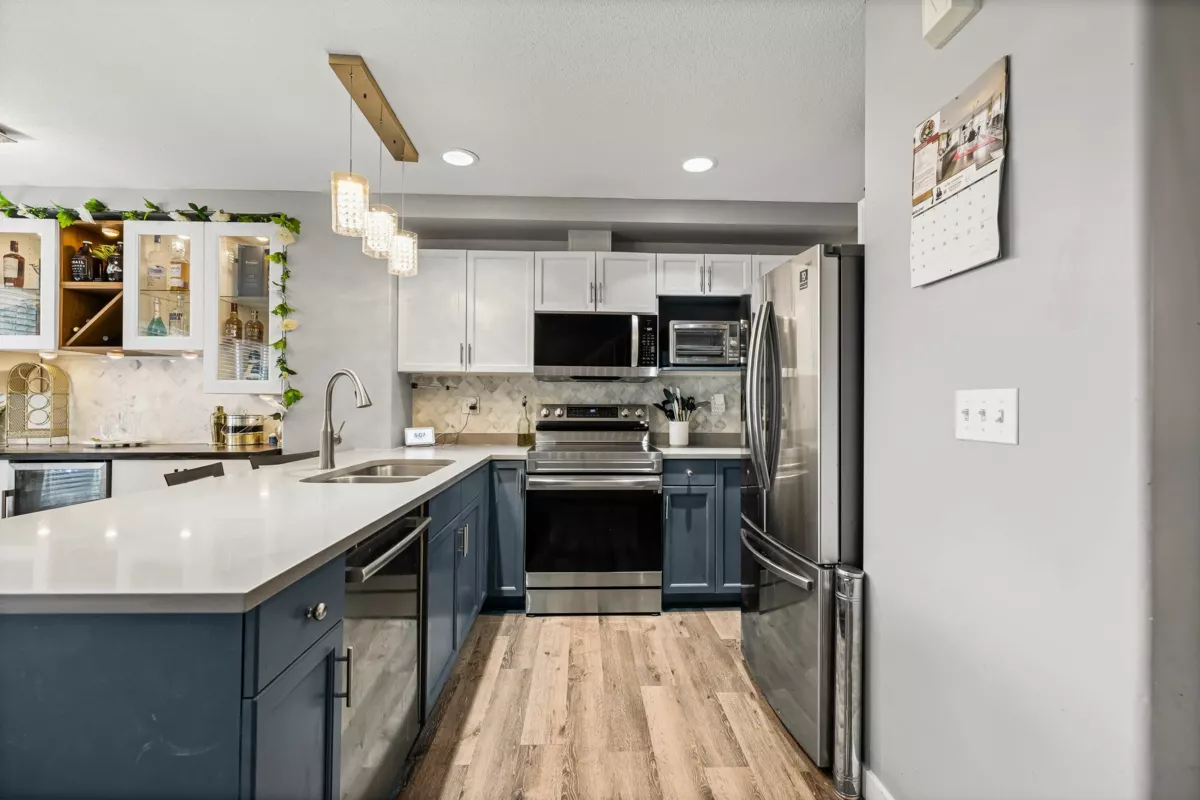 Living Room Photo of 48 46906 Russell Road, Chilliwack, BC