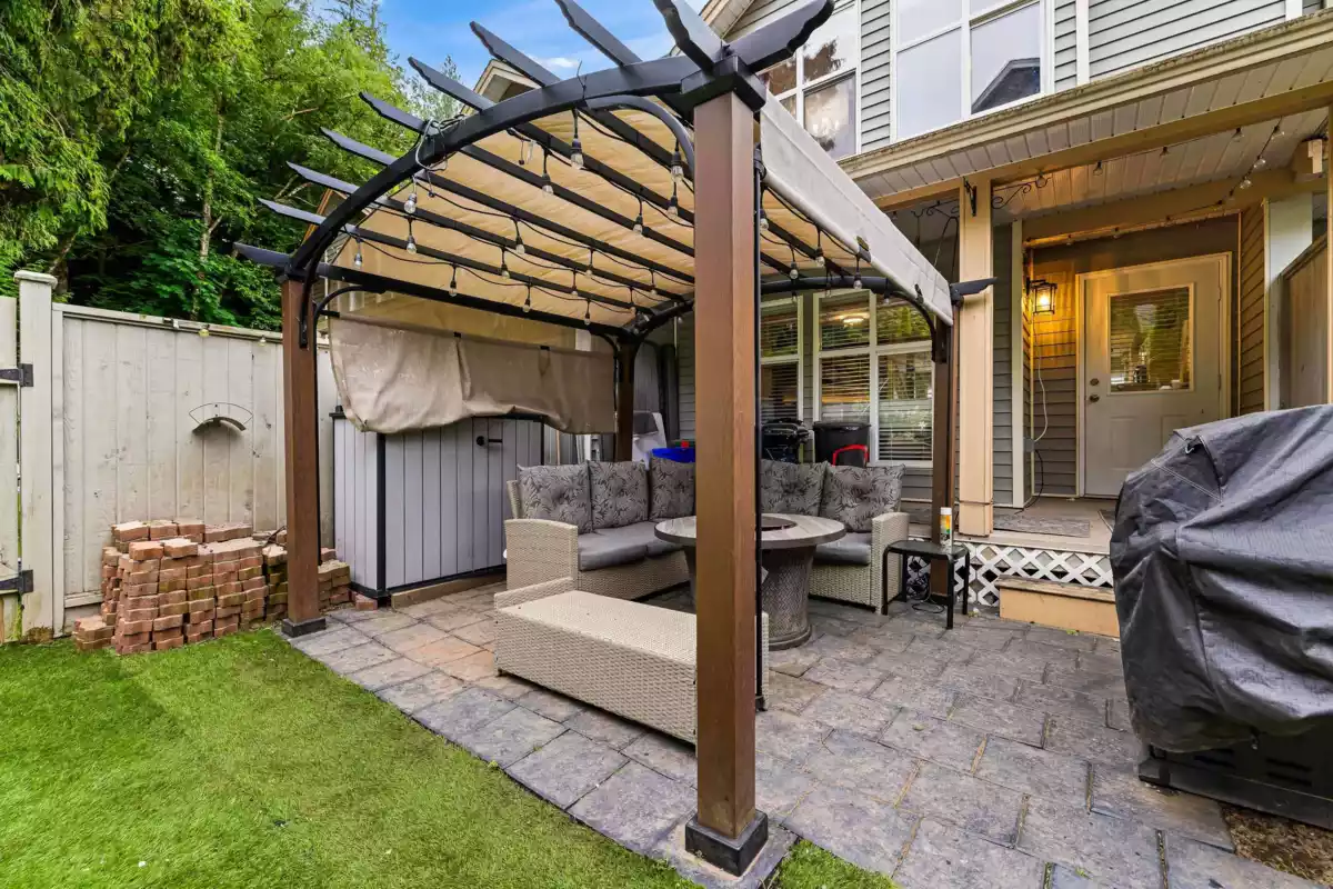 Mudroom Photo of 48 46906 Russell Road, Chilliwack, BC