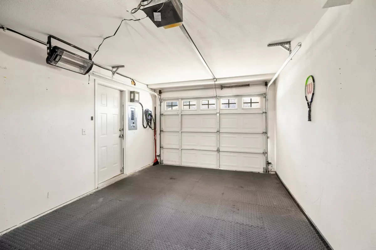 Outdoor Patio Photo of 48 46906 Russell Road, Chilliwack, BC