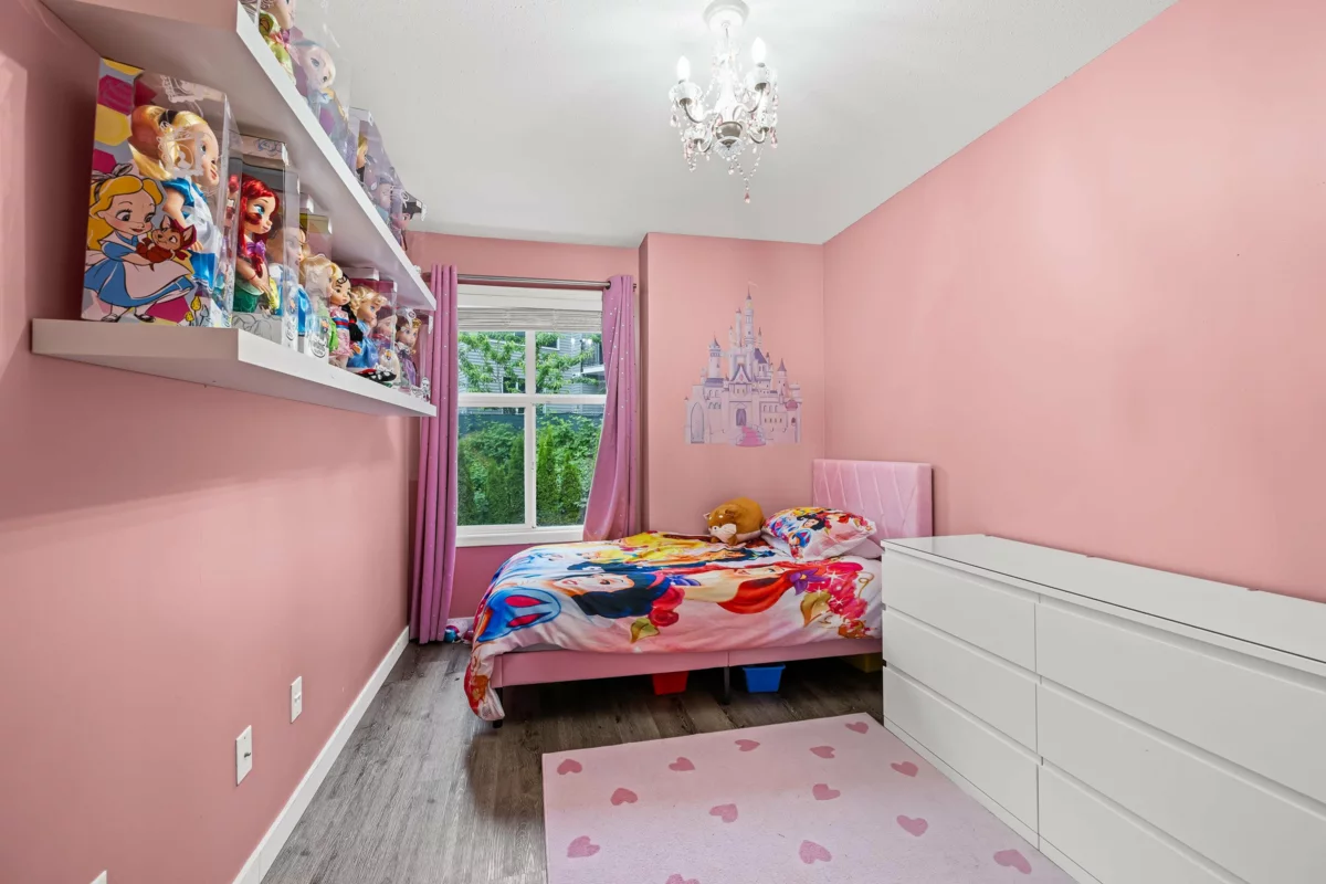 Powder Room Photo of 48 46906 Russell Road, Chilliwack, BC