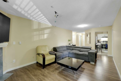 233 8068 120a Street, Surrey, BC, Surrey — Apartment/Condo for sale