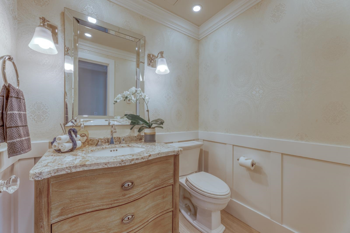 Office / Den Photo of 110 1328 Marinaside Crescent, Vancouver, BC