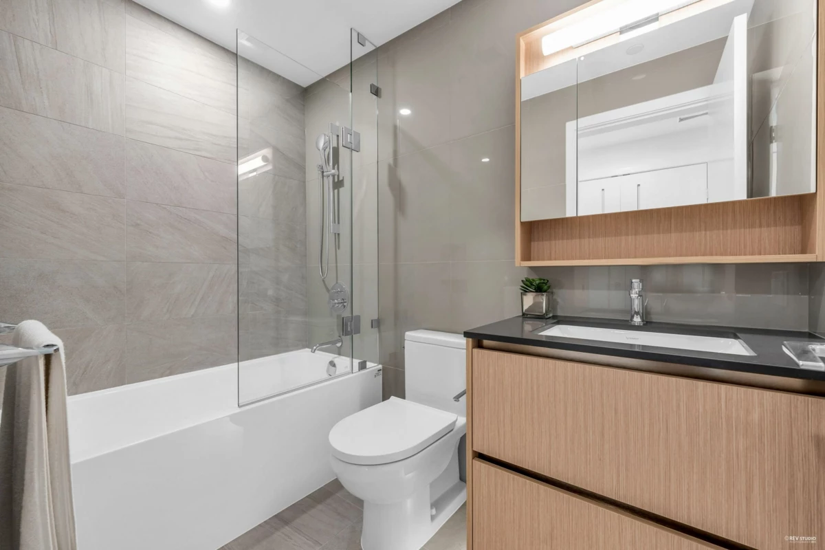 Guest Bathroom Photo of 607 5593 No. 3 Road, Richmond, BC