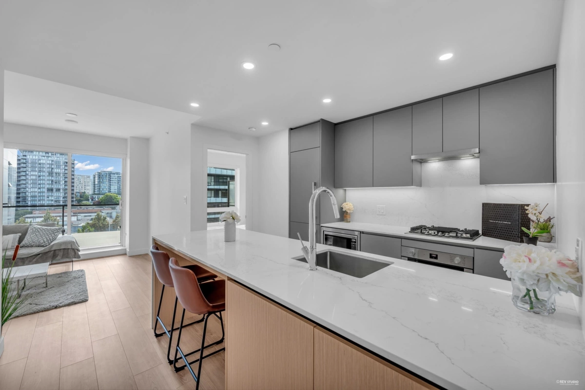 Walk-In Closet Photo of 607 5593 No. 3 Road, Richmond, BC