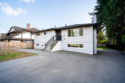 Living Room Photo of 1624 Coquitlam Avenue, Port Coquitlam, BC