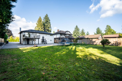 Garden / Landscaping Photo of 1624 Coquitlam Avenue, Port Coquitlam, BC