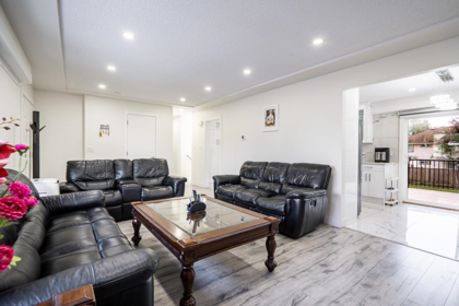 Dining Area Photo of 1624 Coquitlam Avenue, Port Coquitlam, BC