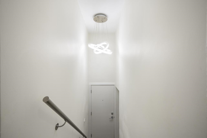 Primary Bathroom Photo of 1624 Coquitlam Avenue, Port Coquitlam, BC