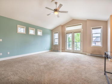 Laundry Room Photo of 7758 169a Street, Surrey, BC