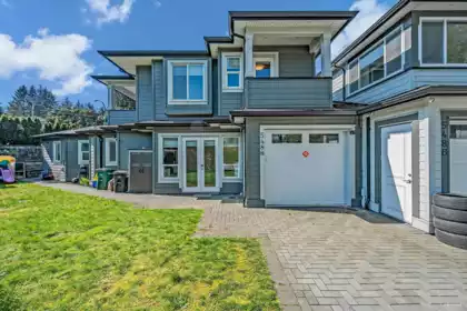 5488 Canada Way, Burnaby, BC