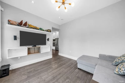 Loft / Bonus Room Photo of 5488 Canada Way, Burnaby, BC