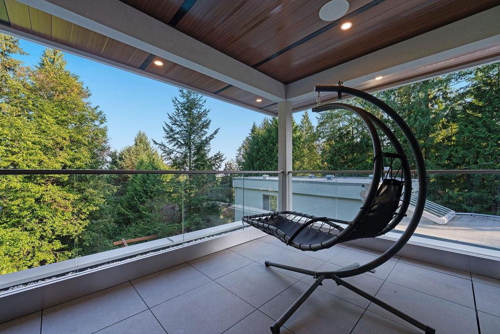 Outdoor Deck Photo of 558 Glenross Road, West Vancouver, BC