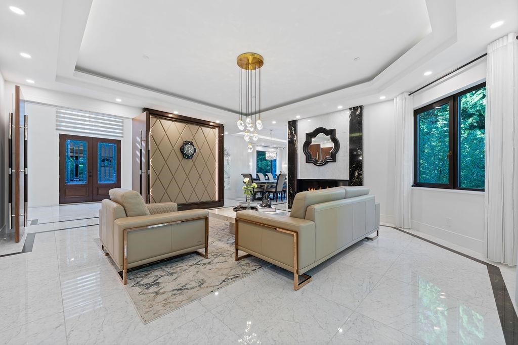 Pantry Photo of 558 Glenross Road, West Vancouver, BC