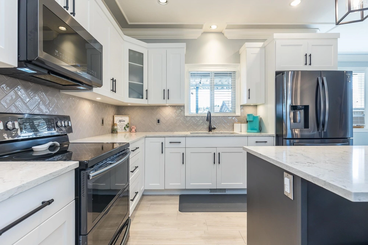 Breakfast Nook Photo of 8434 Fennell Street, Mission, BC