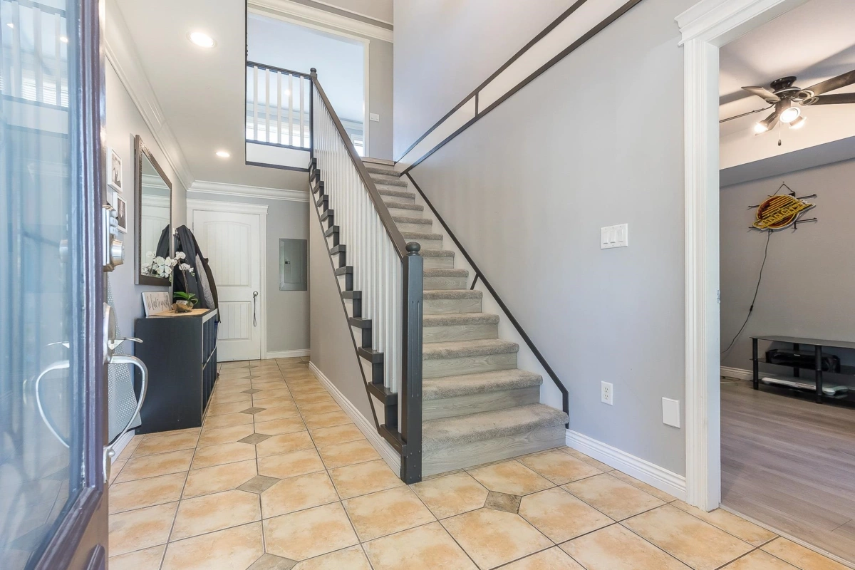 Living Room Photo of 8434 Fennell Street, Mission, BC