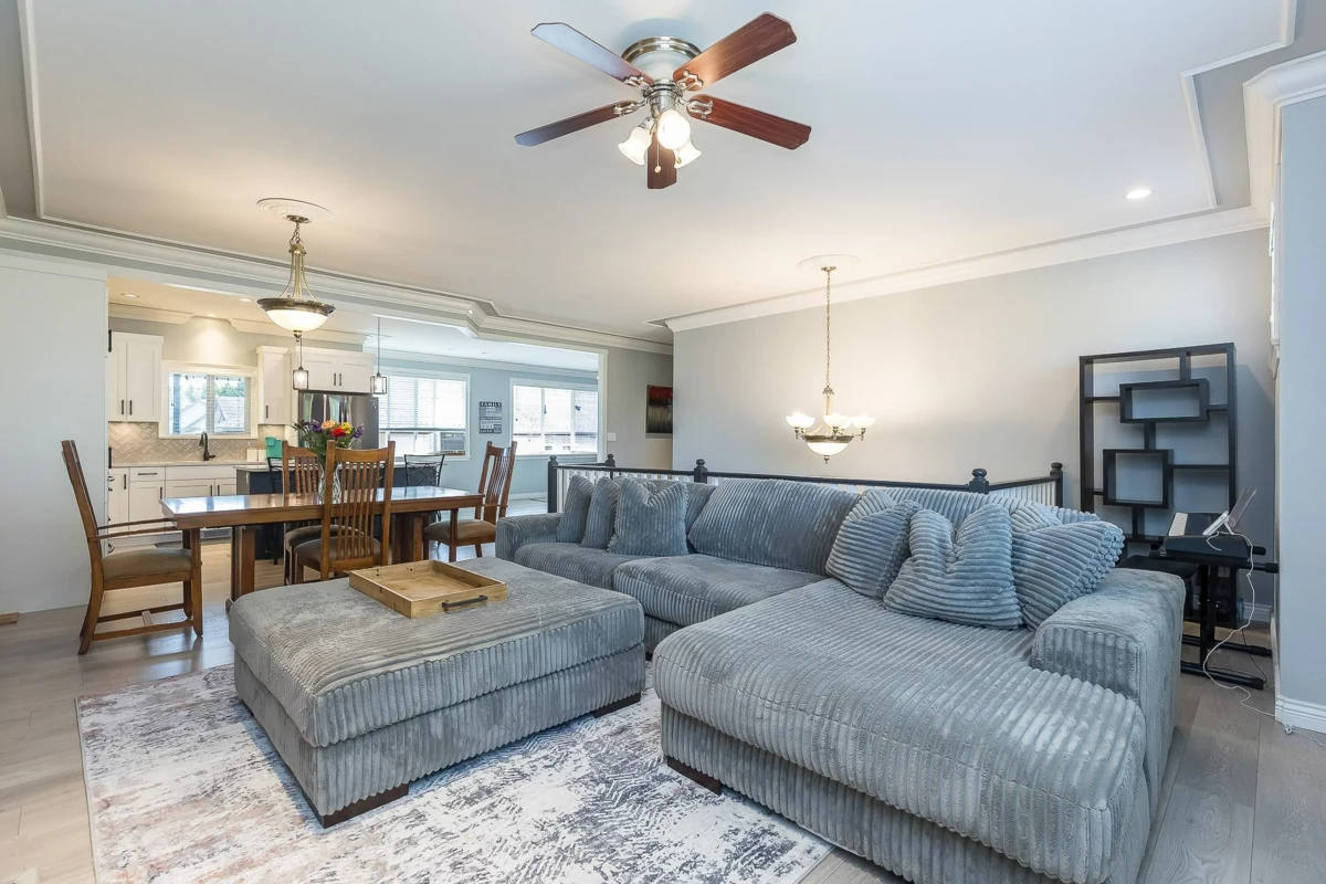 Powder Room Photo of 8434 Fennell Street, Mission, BC