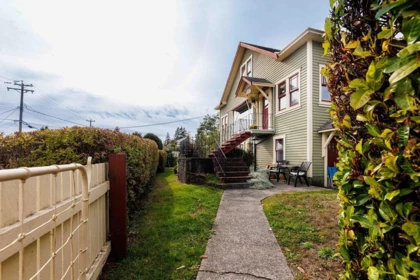 Street View Photo of 589 Seaview Road, Gibsons, BC
