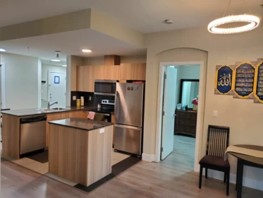 211 6688 120 Street, Surrey, BC, Surrey — Apartment/Condo for sale
