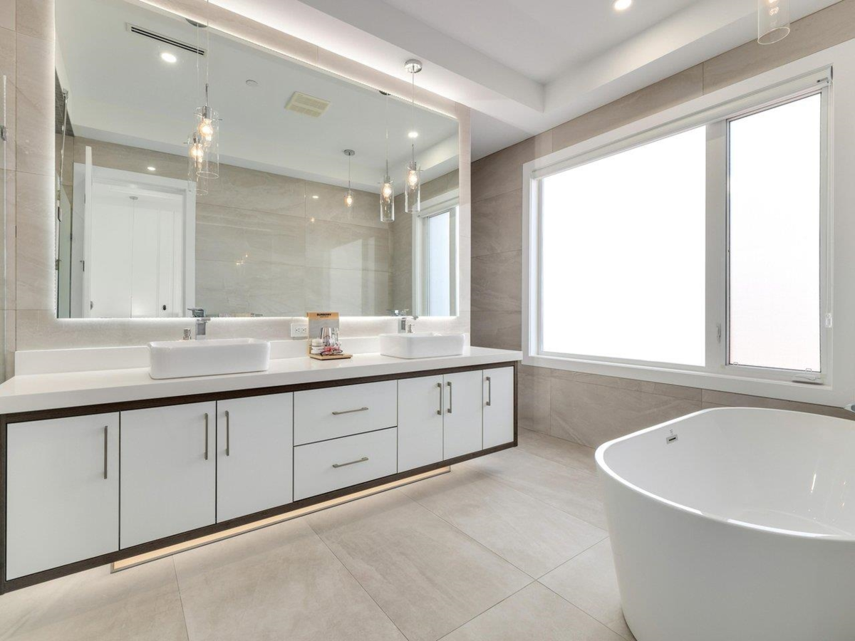 Bedroom 4 Photo of 1126 Stevens Street, White Rock, BC