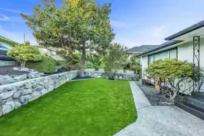 831 Surrey Street, New Westminster, BC, New Westminster — Single Family Residence for sale