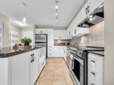 225 19673 Meadow Gardens Way, Pitt Meadows, BC, Pitt Meadows — Apartment/Condo for sale