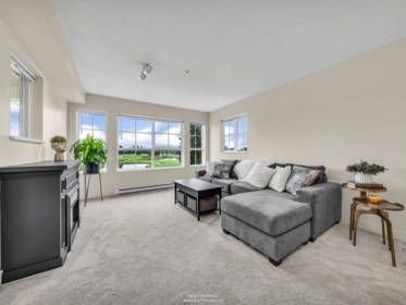 225 19673 Meadow Gardens Way, Pitt Meadows, BC, Pitt Meadows — Apartment/Condo for sale