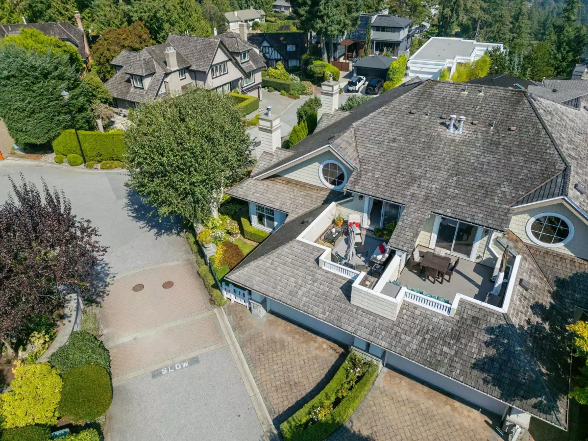 Bedroom 2 Photo of 1 5110 Alderfeild Place, West Vancouver, BC