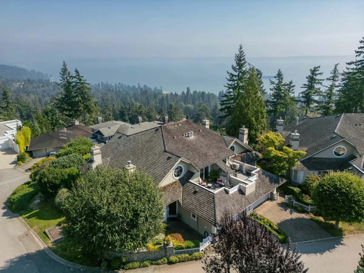Bedroom 4 Photo of 1 5110 Alderfeild Place, West Vancouver, BC