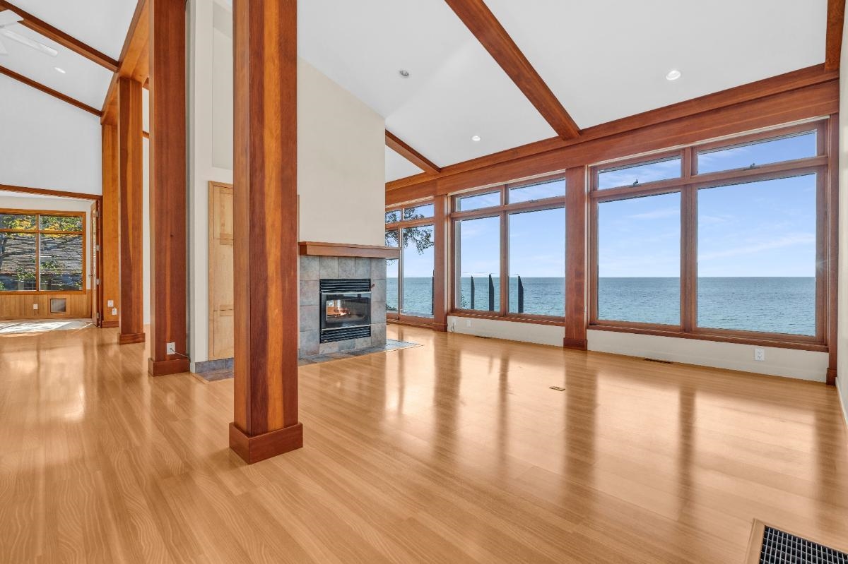 Dining Area Photo of 4893 Sunshine Coast Highway, Sechelt, BC