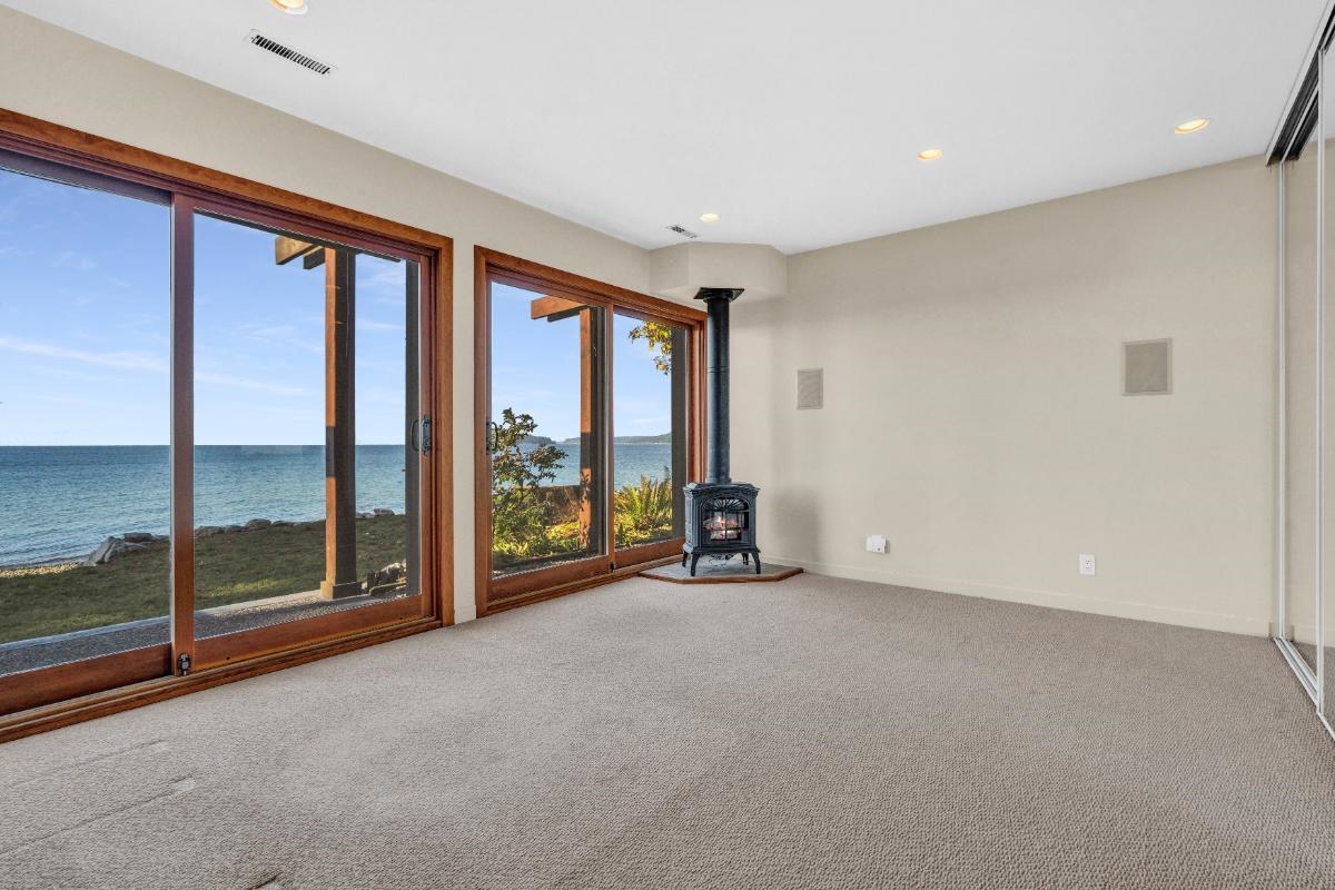 Laundry Room Photo of 4893 Sunshine Coast Highway, Sechelt, BC